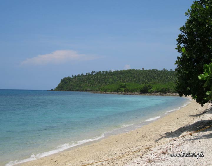 Aquining Beach