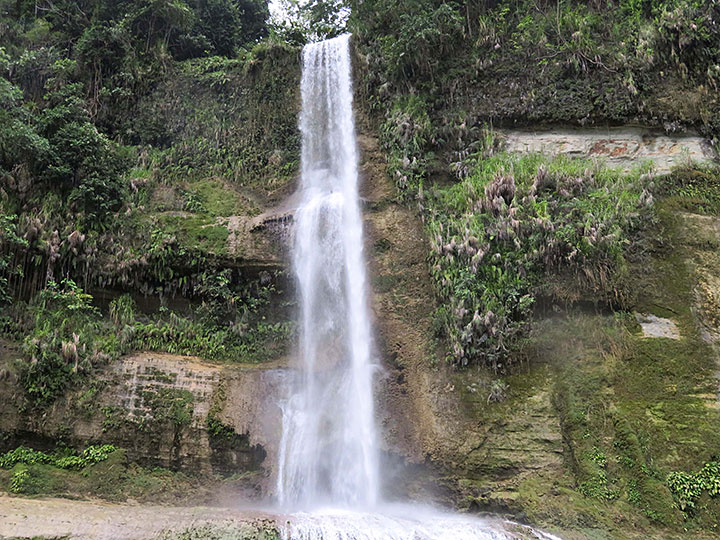 Can-umantad Falls