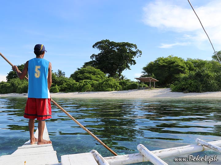 Arriving on Pamilacan Island