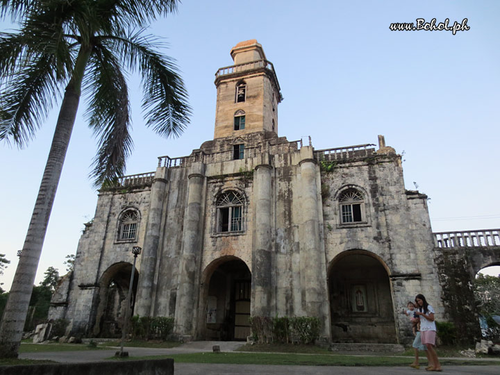 Alburquerque Church