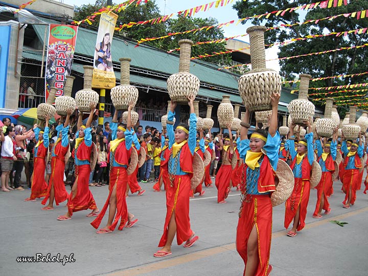 Sandugo Street Dancing 