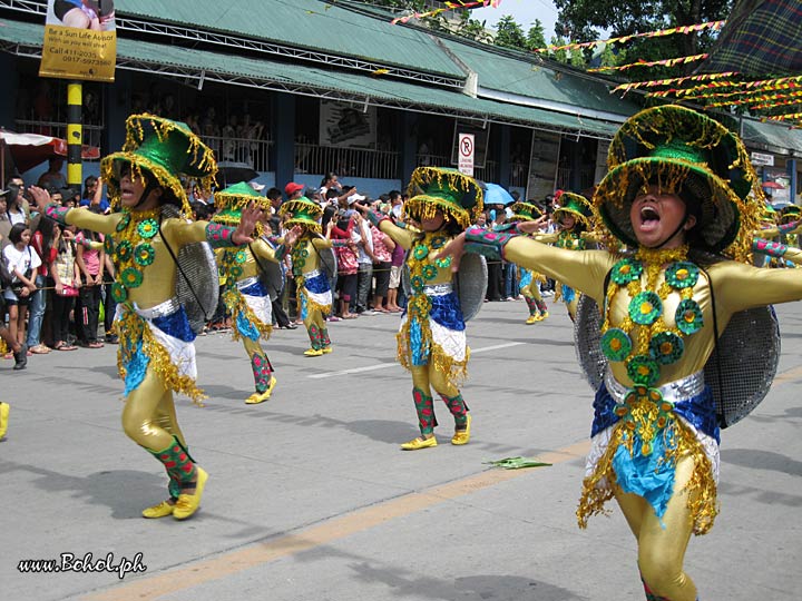 Sandugo Street Dancing