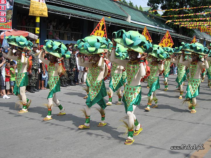 Sandugo Street Dancing