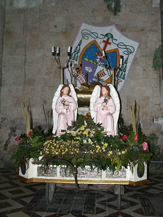 Loon Church interior