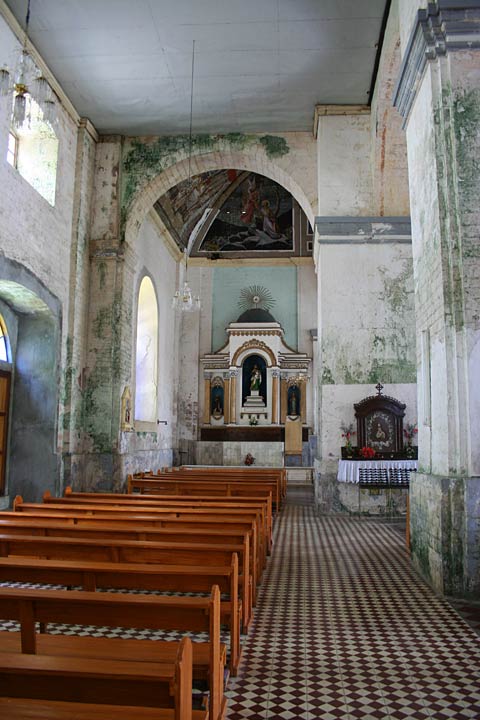 Loon Church interior