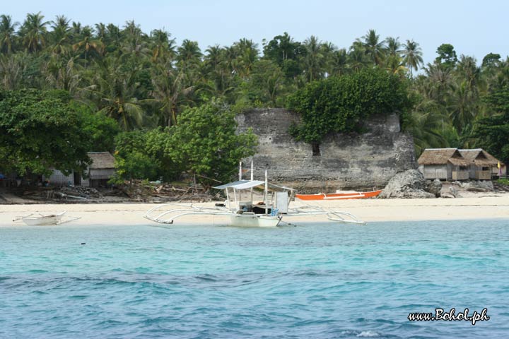 Pamilacan island