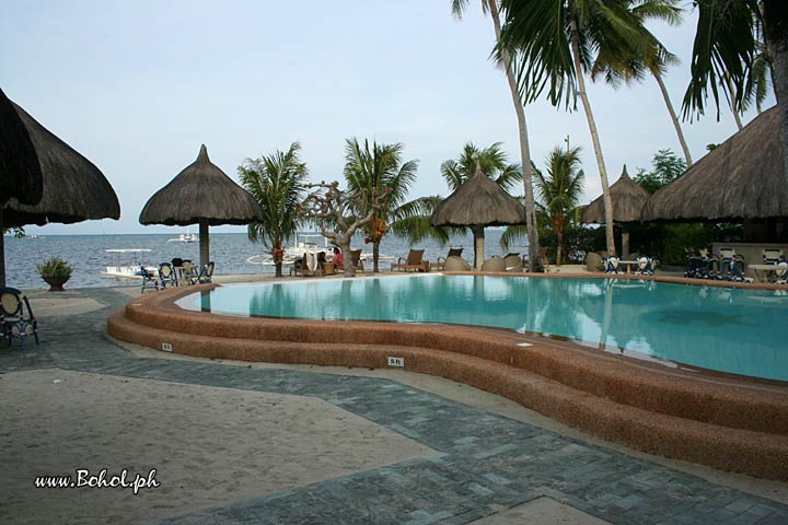 Linaw Beach Resort